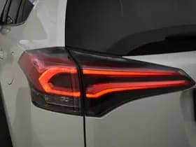 Toyota RAV4 thumbnail 31