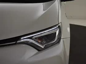 Toyota RAV4 thumbnail 32