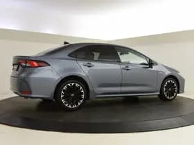 Toyota Corolla thumbnail 2
