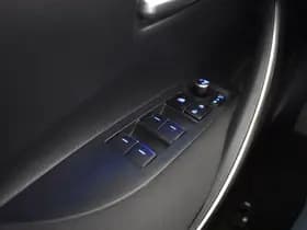 Toyota Corolla thumbnail 17