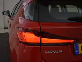 Lexus CT thumbnail 30