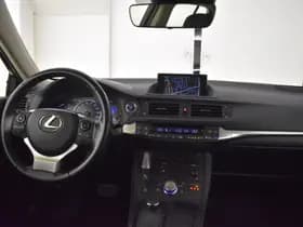 Lexus CT thumbnail 4