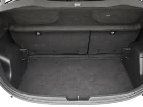 Toyota Yaris thumbnail 17
