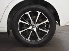 Toyota Yaris thumbnail 19