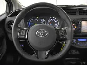 Toyota Yaris thumbnail 9