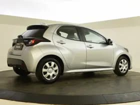 Toyota Yaris thumbnail 2
