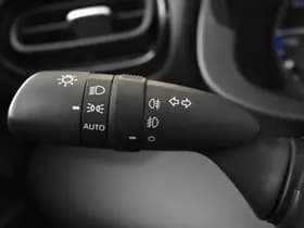Toyota Yaris thumbnail 15