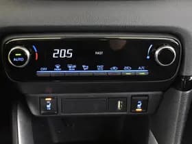 Toyota Yaris thumbnail 21