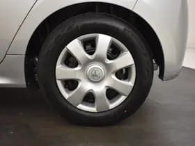 Toyota Yaris thumbnail 28