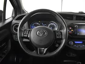 Toyota Yaris thumbnail 11