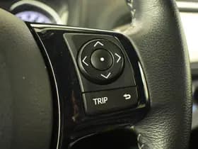 Toyota Yaris thumbnail 17