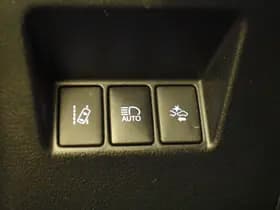 Toyota Yaris thumbnail 24