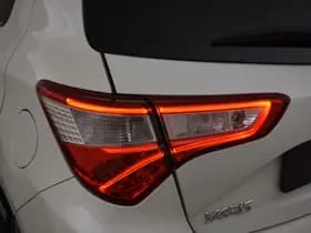 Toyota Yaris thumbnail 28