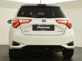 Toyota Yaris thumbnail 8