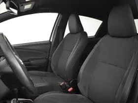 Toyota Yaris thumbnail 9
