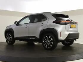 Toyota Yaris Cross thumbnail 2