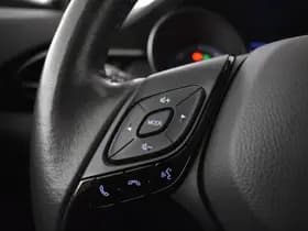 Toyota C-HR thumbnail 15