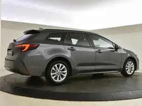 Toyota Corolla thumbnail 2