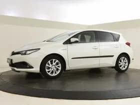 Toyota Auris thumbnail 2