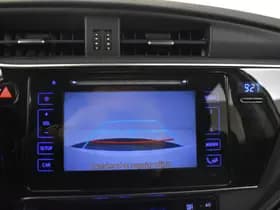 Toyota Auris thumbnail 11