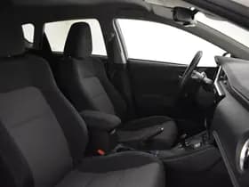 Toyota Auris thumbnail 3