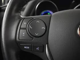 Toyota Auris thumbnail 21