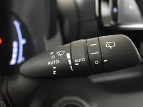 Toyota Yaris thumbnail 15