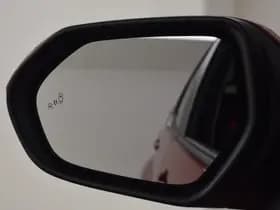 Toyota Yaris thumbnail 24