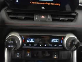 Toyota RAV4 thumbnail 25
