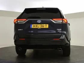Toyota RAV4 thumbnail 8