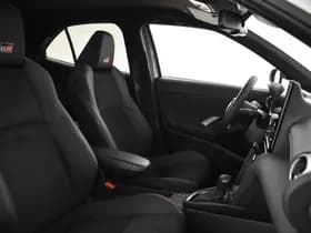 Toyota Yaris Cross thumbnail 3