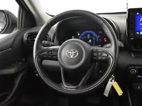 Toyota Yaris thumbnail 11