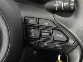 Toyota Yaris thumbnail 19