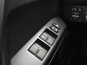 Toyota RAV4 thumbnail 12