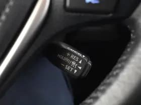 Toyota RAV4 thumbnail 16