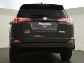 Toyota RAV4 thumbnail 8