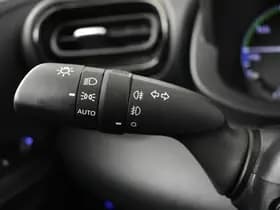 Toyota Yaris thumbnail 15
