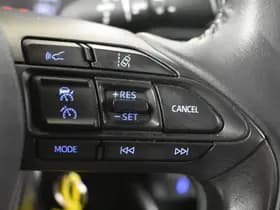 Toyota Yaris thumbnail 18