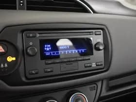 Toyota Yaris thumbnail 17