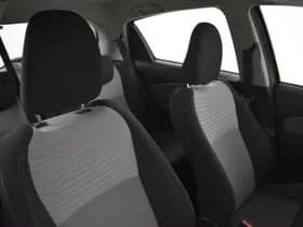 Toyota Yaris thumbnail 19