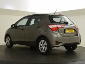 Toyota Yaris thumbnail 5