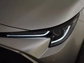 Toyota Corolla thumbnail 8