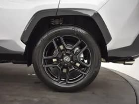 Toyota RAV4 thumbnail 12
