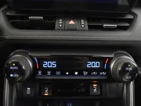 Toyota RAV4 thumbnail 31