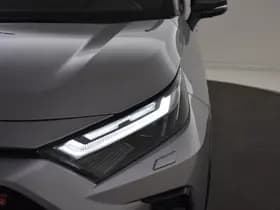 Toyota RAV4 thumbnail 9