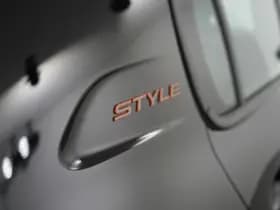 Peugeot 208 thumbnail 6
