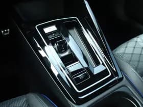 Volkswagen Golf thumbnail 21