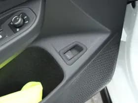 Volkswagen Golf thumbnail 28