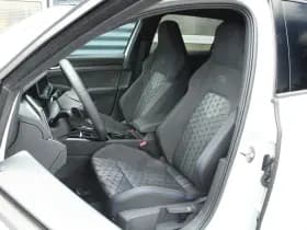 Volkswagen Golf thumbnail 4