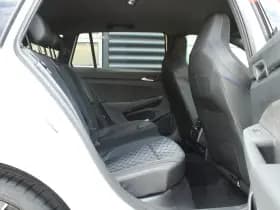 Volkswagen Golf thumbnail 35